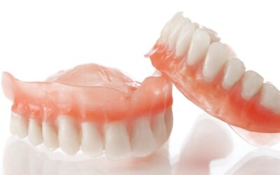 Proper Denture Care — How to Avoid the Pitfalls of Wearing Dentures