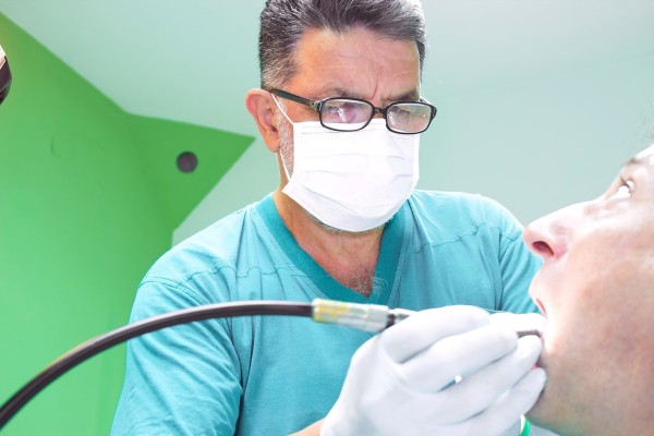 dental implant failure Good Samaritan Dental Implant